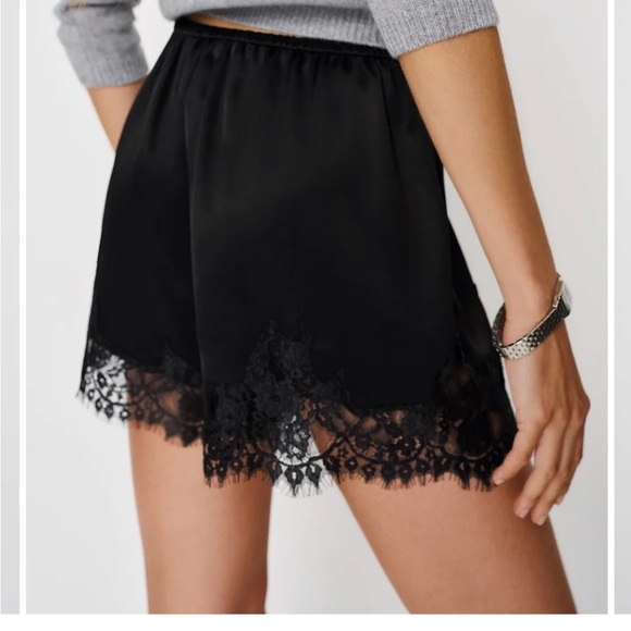 Reformation Fern Satin Short - Picture 3 of 6